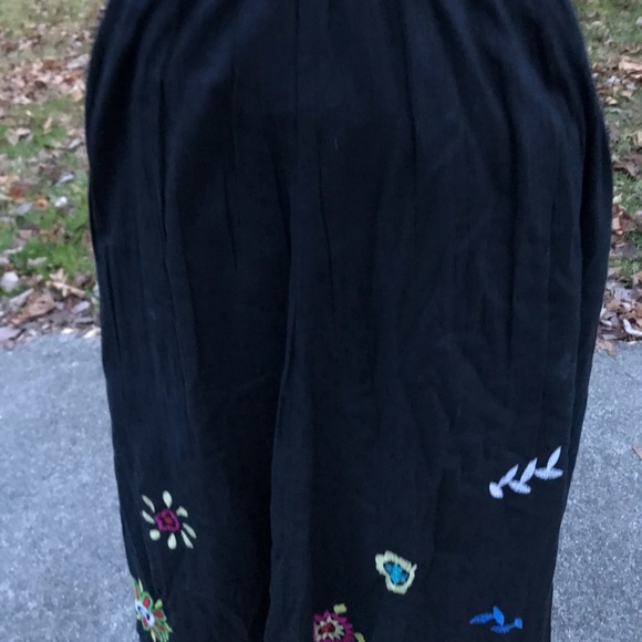 NDS black with machine embroidery maxi skirt size M - Picture 3 of 7